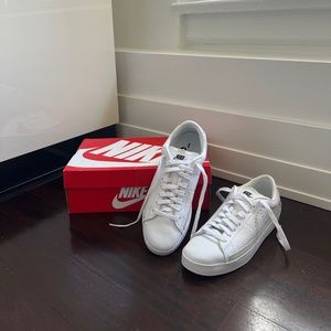 Nike Blazer Low X Sneakers